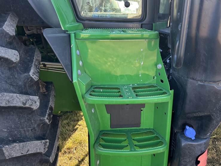 2021-john-deere-6175m-image-37