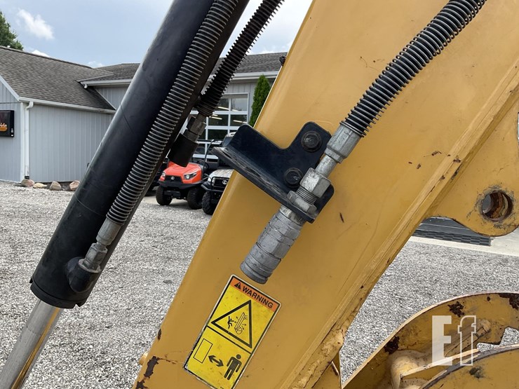 2019-caterpillar-305e2-cr-image-12