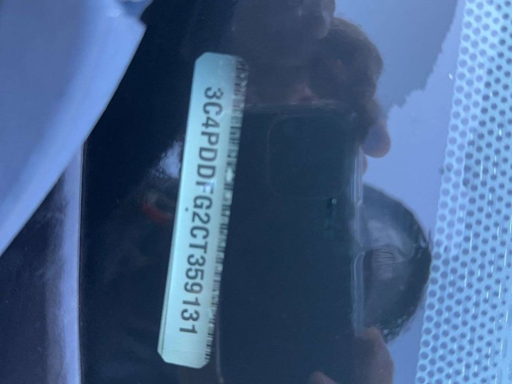 2012-dodge-journey-image-35