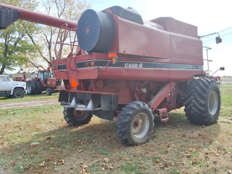 2001-case-ih-2388-image-10