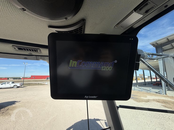 2022-claas-lexion-7500-image-32