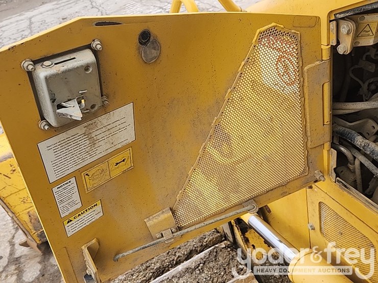 2017-komatsu-d61pxi-24-image-21