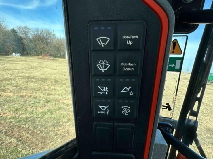 2025-bobcat-t86-image-27