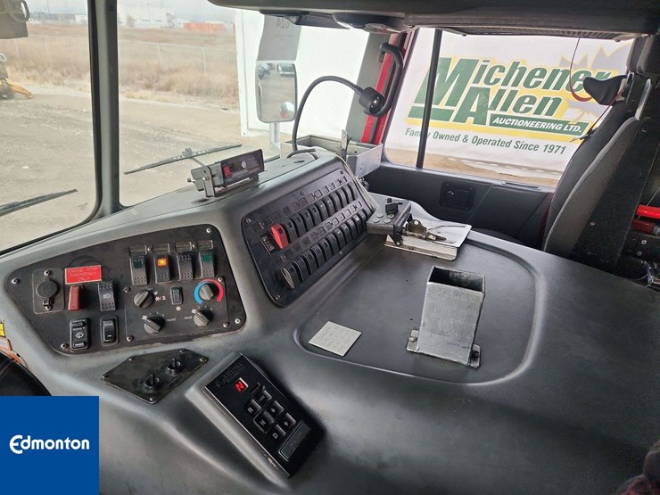 2005-spartan-gladiator-image-13