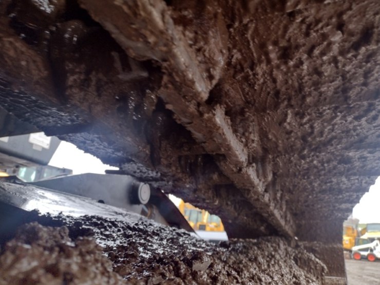 hitachi-zx135us-6-image-38