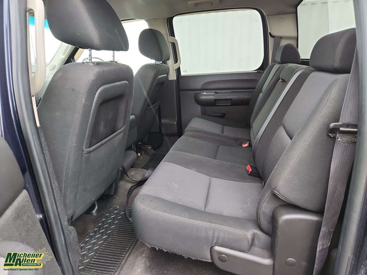 2010-gmc-sierra-1500-image-17