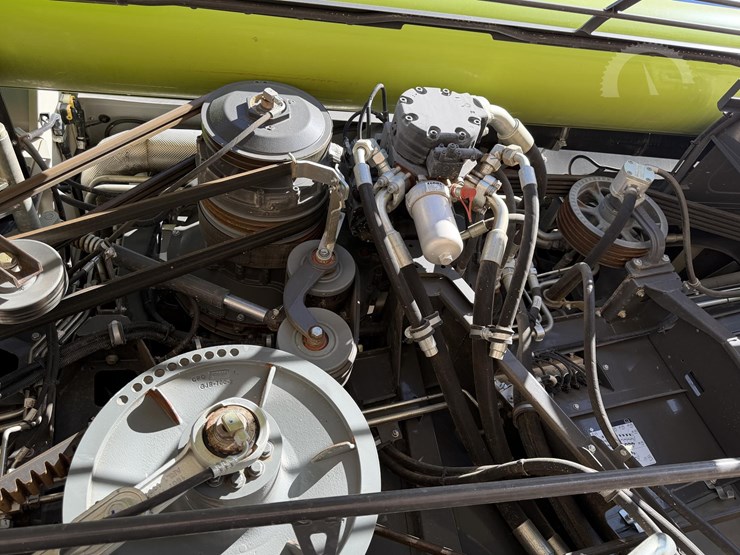 2022-claas-lexion-7500-image-42