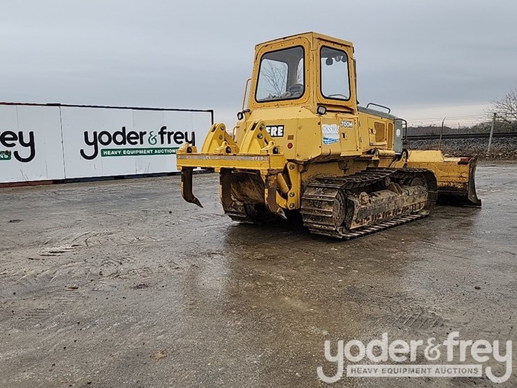 2004-deere-700h-image-6