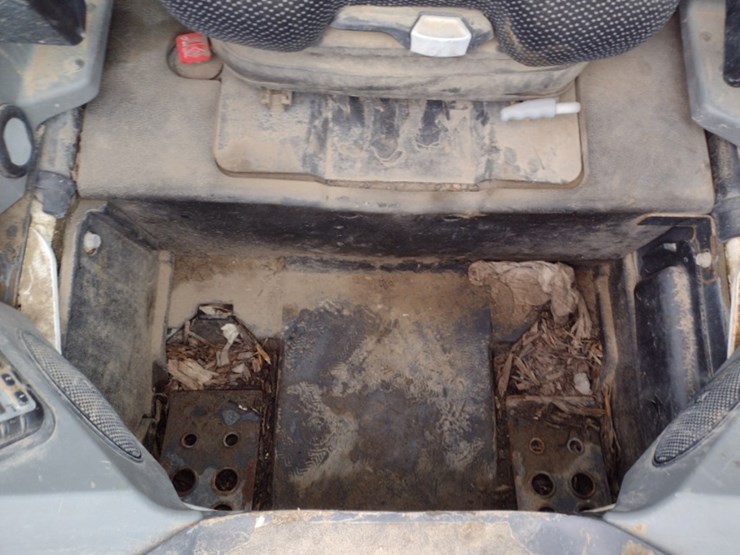 bobcat-t870-image-13