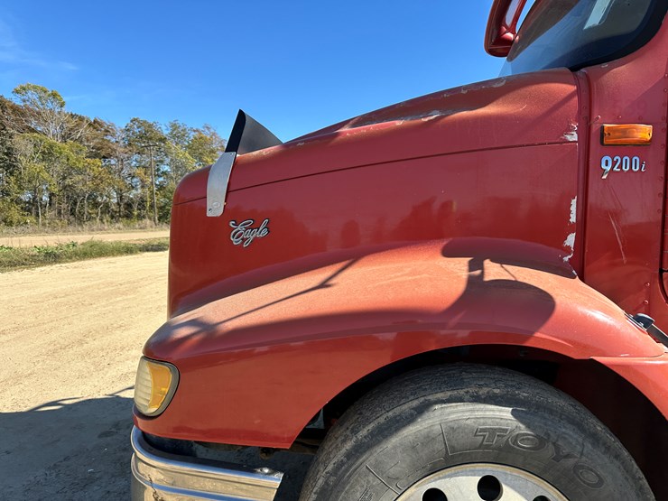 2005-international-9200i-image-32