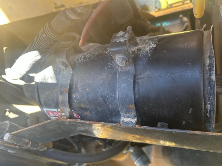 new-holland-l175-image-9