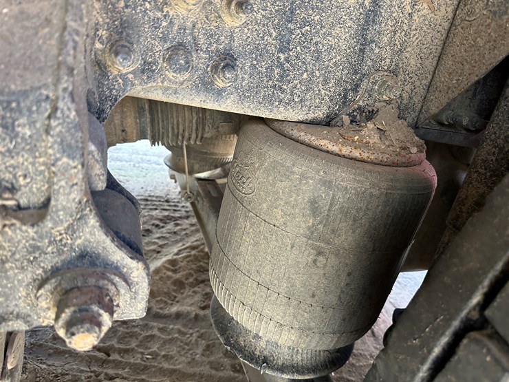 #33708-•-2014-mack-cxu-t/a-daycab-truck-tractor-1m1aw02y3em038036-image-19