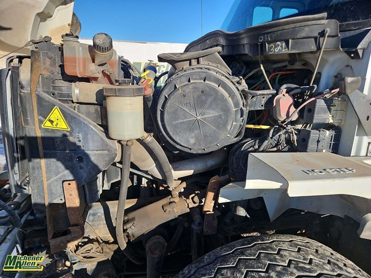 2009-international-workstar-7400-image-15