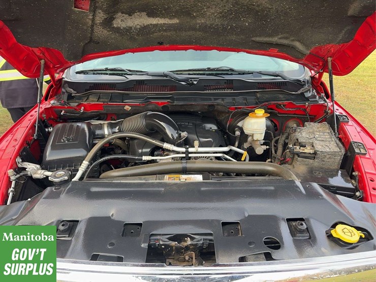 2016-dodge-1500-image-29