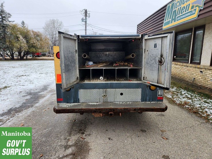 2012-chevrolet-silverado-2500hd-image-8