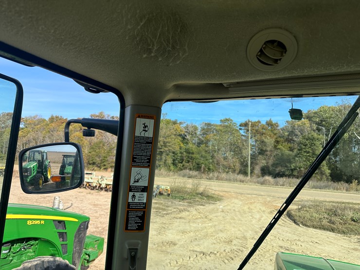 2013-john-deere-8285r-image-51