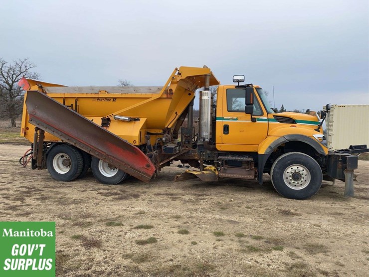 2009-international-workstar-7600-image-5