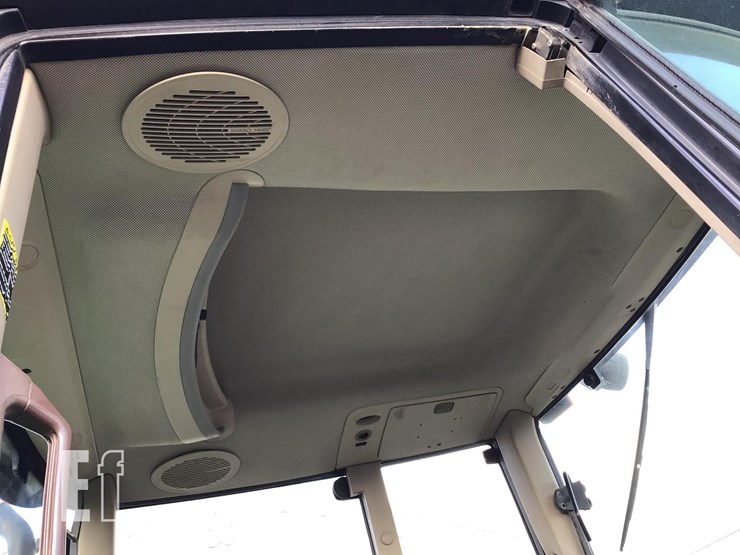 2004-john-deere-6320-image-16