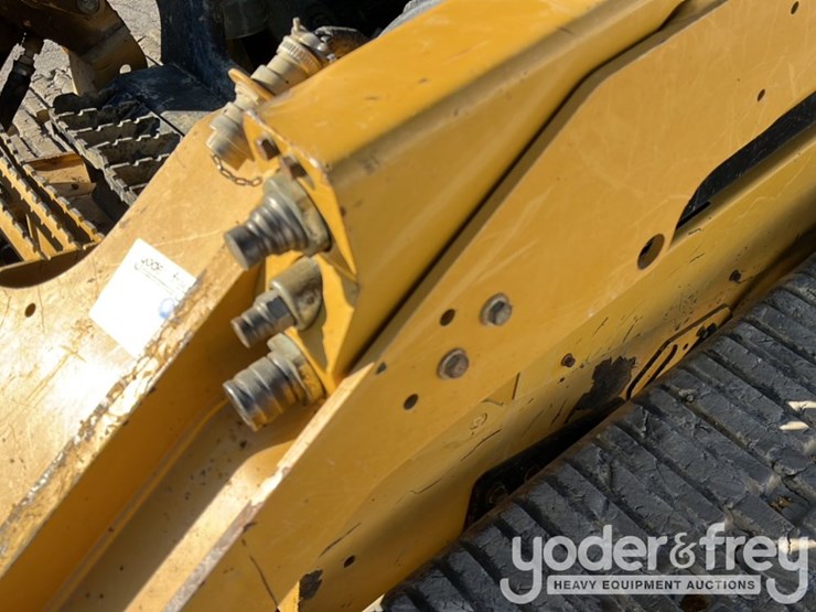 2019-caterpillar-279d3-image-18