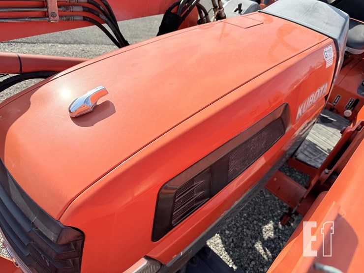 2005-kubota-l4330hst-image-17