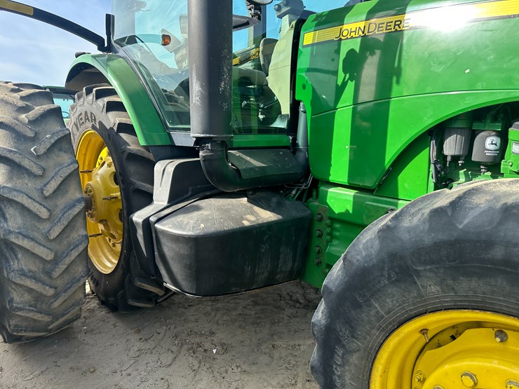 2010-john-deere-8295r-image-35
