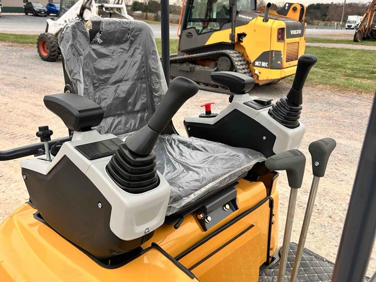 unused-sdle20-mini-excavator-image-12