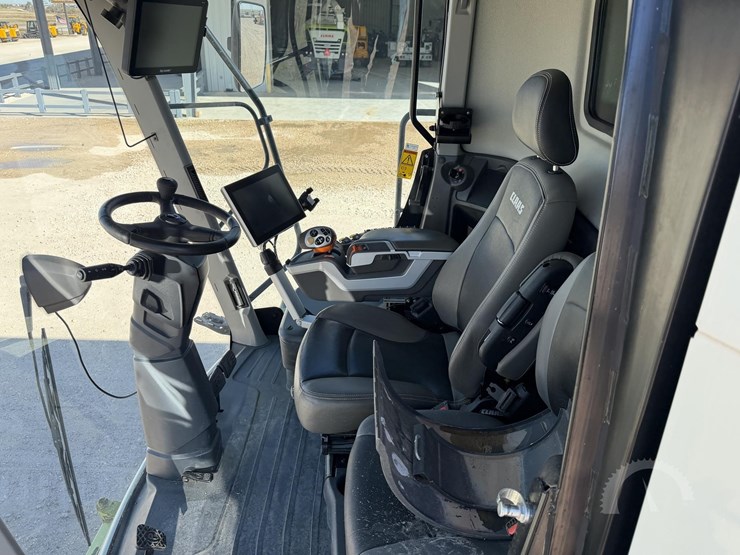 2022-claas-lexion-7500-image-22