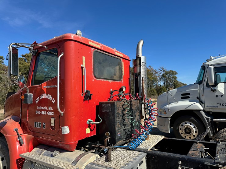 2005-international-9200i-image-28