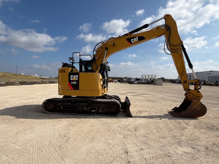 2017-caterpillar-315f-lcr-image-4