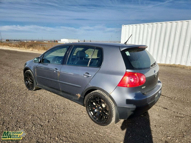 2007-volkswagen-golf-gti-4dr-hatchback-6a-image-2