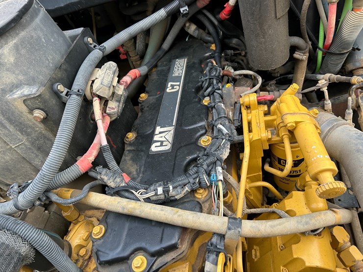 2007-caterpillar-c7-image-29