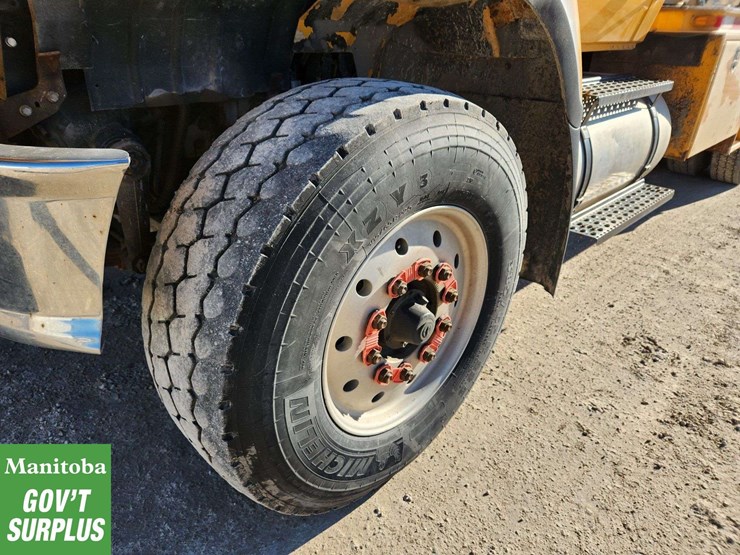 2009-international-workstar-7500-image-47