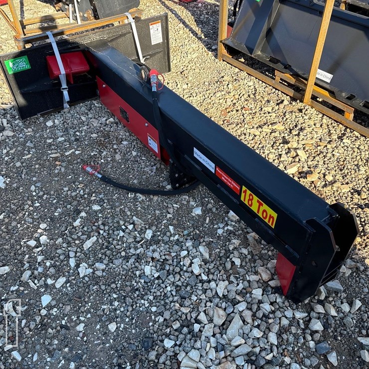 RAYTREE SKID STEER LOG SPLITTER ATTACHMENT