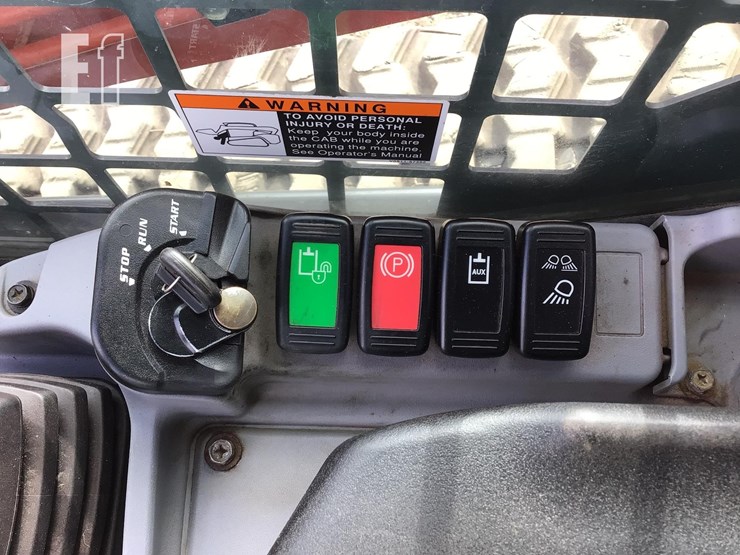 2016-kubota-svl75-2-image-17