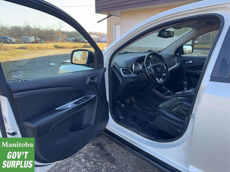 2012-dodge-journey-image-15