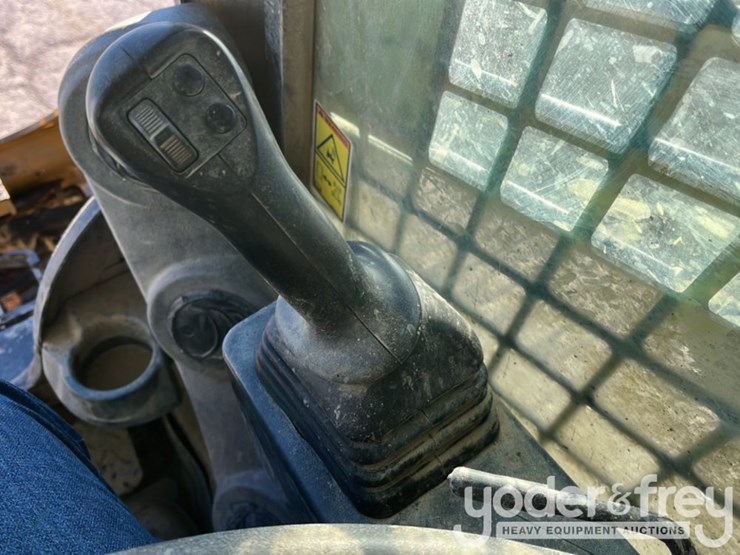 2019-caterpillar-279d3-image-26