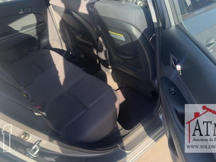 2016-hyundai-elantra-image-13