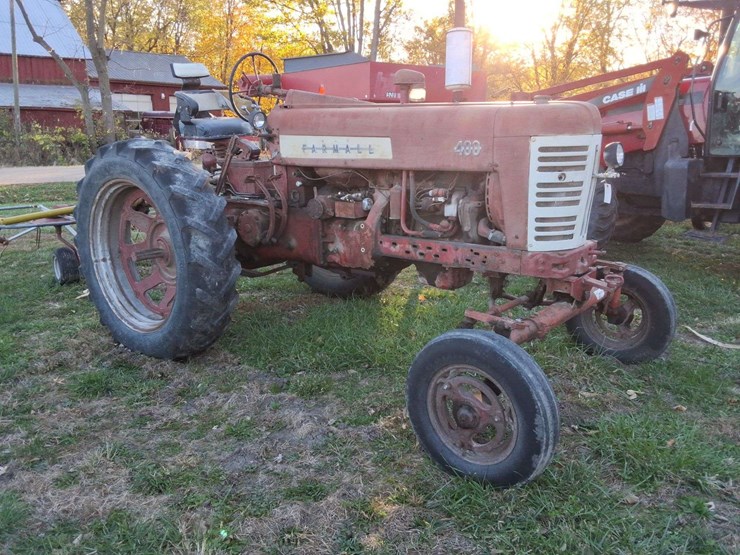 farmall-400-gas-wide-front-13.6-38,-runs,-single-remote,-gas,-with-torque-s/n--36892-image-1