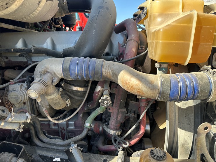 #33704-•-2011-mack-cxu-t/a-sleeper-truck-tractor-1m1aw09y8bm013165-image-56