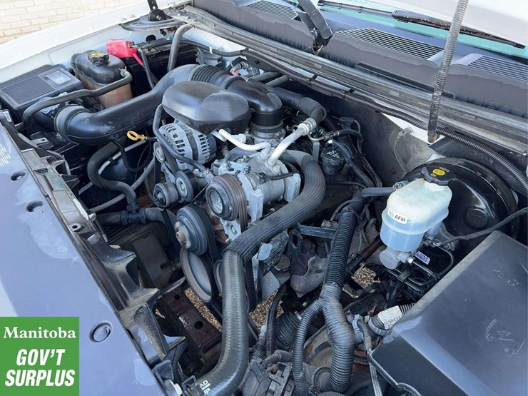 2011-chevrolet-silverado-1500-image-26