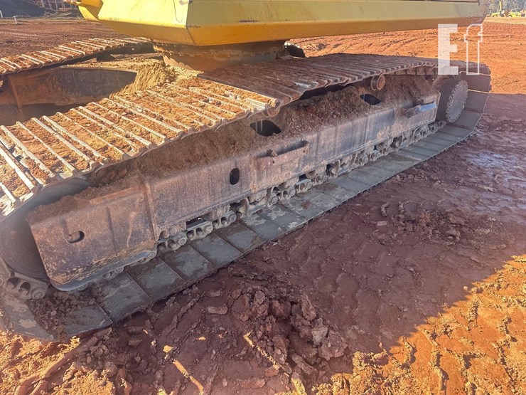 2014-komatsu-pc240-lc-10-image-15