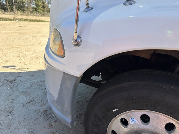 #33704-•-2011-mack-cxu-t/a-sleeper-truck-tractor-1m1aw09y8bm013165-image-35