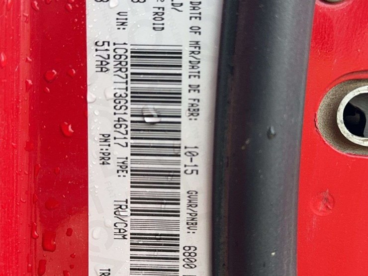 2016-dodge-1500-image-31