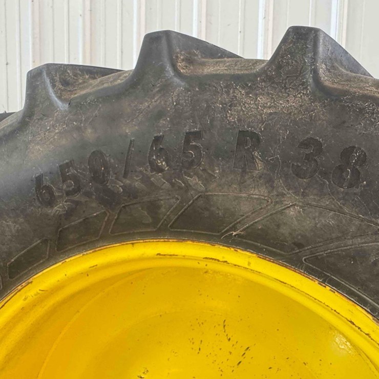 (4) Floaters Tires on Rims, 650/65R/38