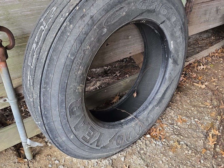 11r24.5-goodyear-spare-tire-image-2
