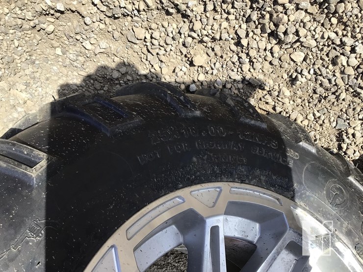 2016-kubota-rtv-x1120-image-24