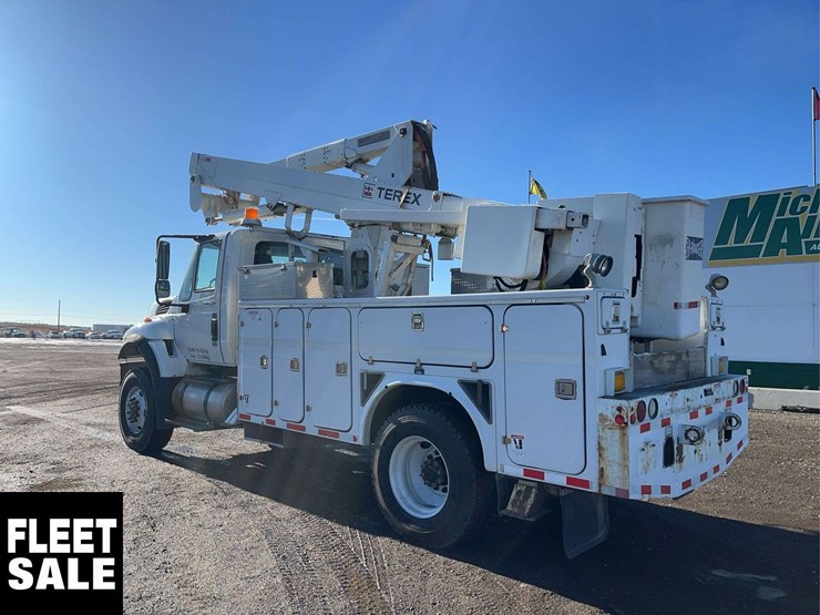 2009-international-workstar-7400-image-3