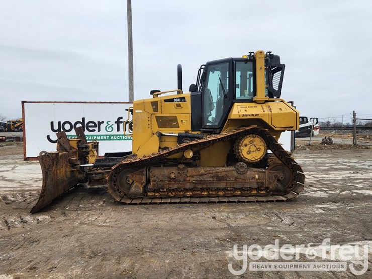 2016-caterpillar-d6n-image-2
