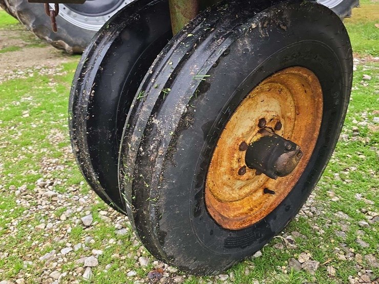 2023-john-deere-3010-image-11