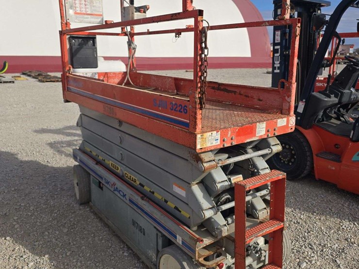 2012-skyjack-sjiii3226-image-6